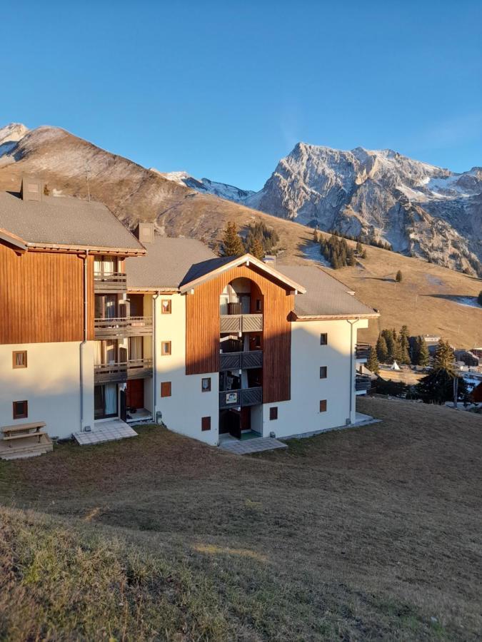 Appartement Au Coeur Des Aravis Manigod Esterno foto